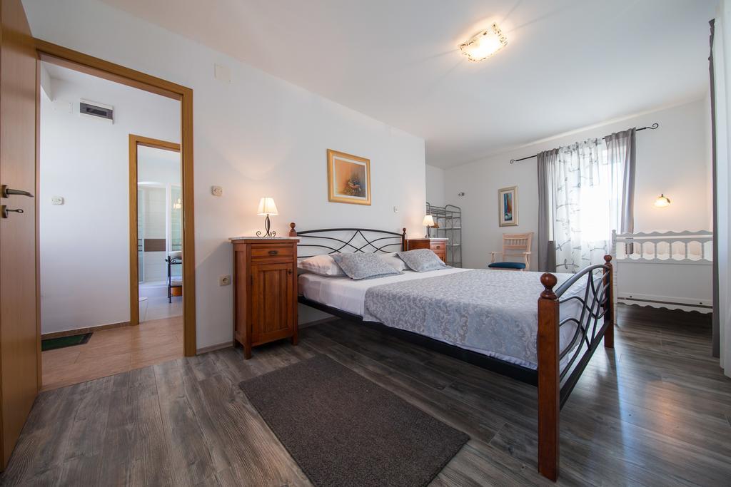 Luxury Mansarda Duplex - City Centre - Stone House Leilighet Split Eksteriør bilde